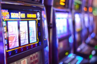Bet slip stake entry and payout calculation