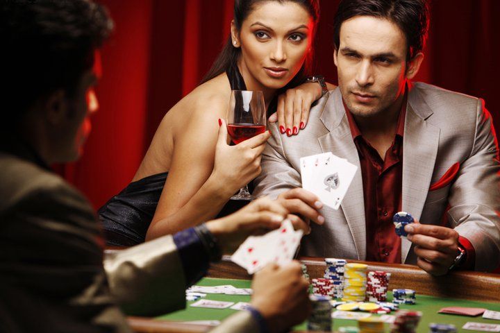 iOS Safari view of inova777 live-dealer table with betting controls